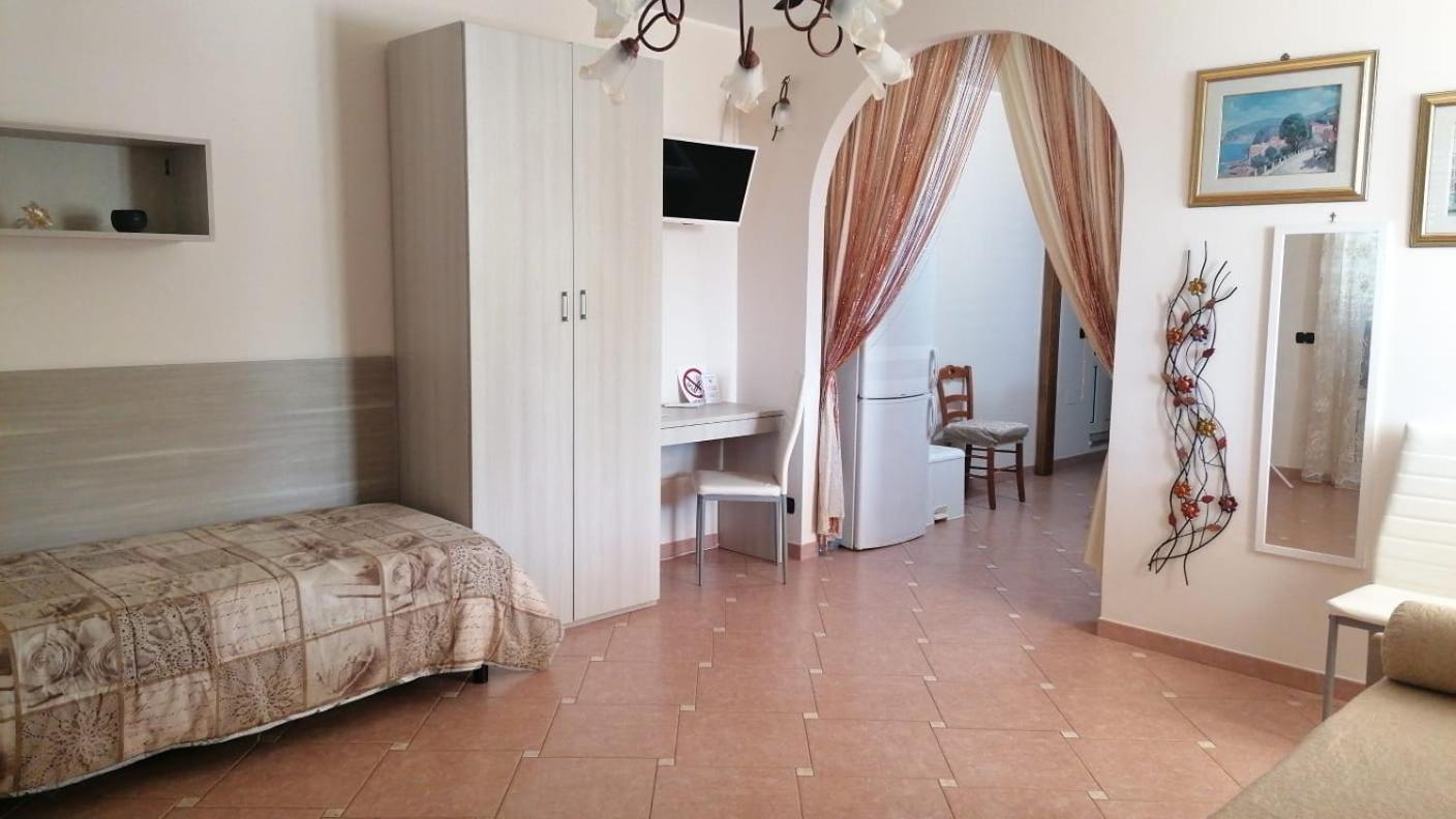 DIMORA ANTONIANNA in VALLE D'ITRIA Locorotondo Exterior foto